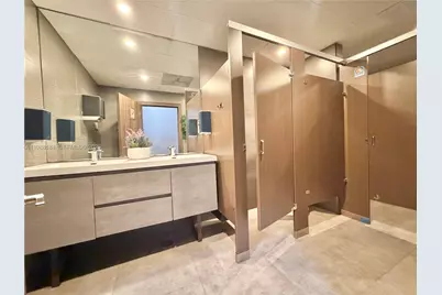 4273 NW 41st St, Doral, FL 33178 - Photo 11