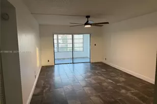 9355 SW 8th St, Boca Raton, FL 33428 - Photo 9