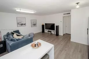 6215 W 20th Ave, Hialeah, FL 33012 - Photo 7
