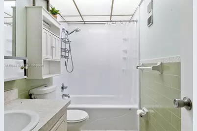 6960 Miami Gardens Dr #2-518, Hialeah, FL 33015 - Photo 21