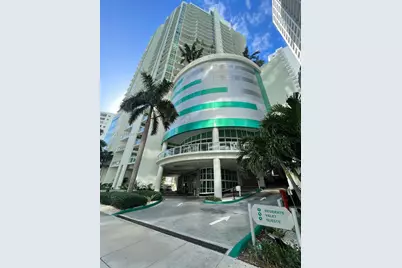 218 SE 14th St #1404, Miami, FL 33131 - Photo 1