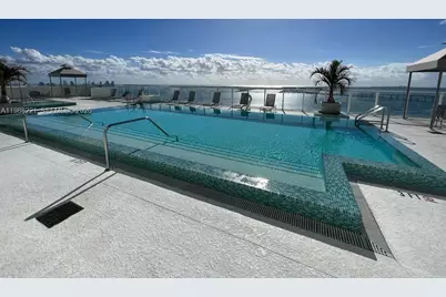 218 SE 14th St #1404, Miami, FL 33131 - Photo 11