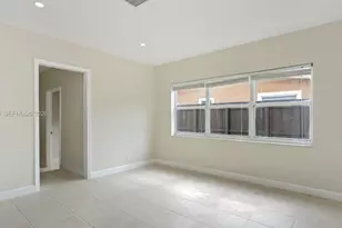 3699 NW 17th Way, Oakland Park, FL 33309 - Photo 23