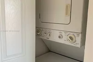 7626 Byron Ave, Miami Beach, FL 33141 - Photo 11