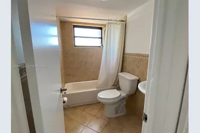 7626 Byron Ave #6, Miami Beach, FL 33141 - Photo 9