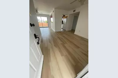 7626 Byron Ave #6, Miami Beach, FL 33141 - Photo 17