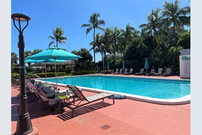 2401 Collins Ave #803, Miami Beach, FL 33140 - Photo 37