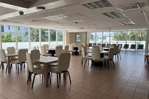 2401 Collins Ave, Miami Beach, FL 33140 - Photo 31