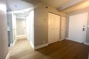 2401 Collins Ave, Miami Beach, FL 33140 - Photo 19