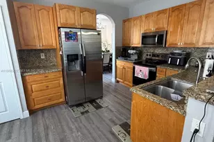 10837 SW 242nd St, Homestead, FL 33032 - Photo 5