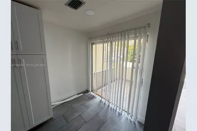 853 NW 81st Ter #7, Plantation, FL 33324 - Photo 9
