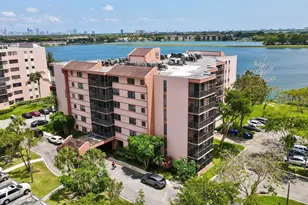 20850 San Simeon Way, Miami, FL 33179 - Photo 23