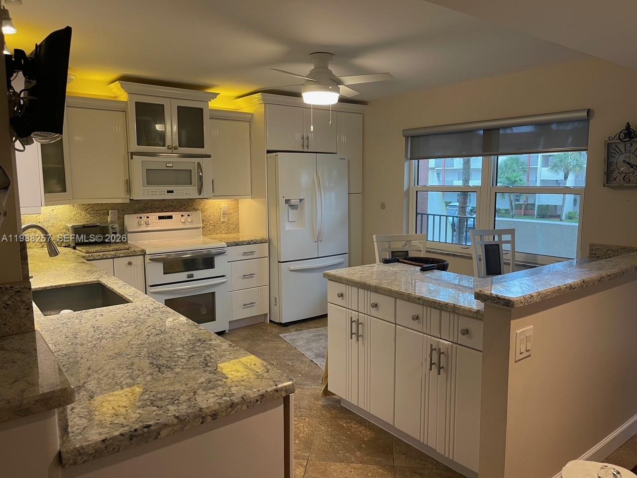 281 S Hollybrook Dr #50-205 - 281 S Hollybrook Dr #50-205, Pembroke Pines, FL 33025 Luxury Property | Jose Angel Pina