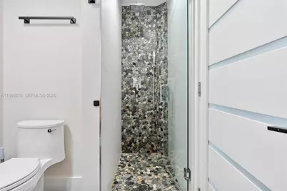 6365 Collins Ave #4307, Miami Beach, FL 33141 - Photo 25