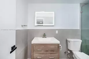 9760 SW 184th St, Cutler Bay, FL 33157 - Photo 11