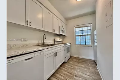 428 NE 82nd St #3E, Miami, FL 33138 - Photo 3