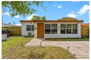 1482 NE 175th St, North Miami Beach, FL 33162 - Photo 3