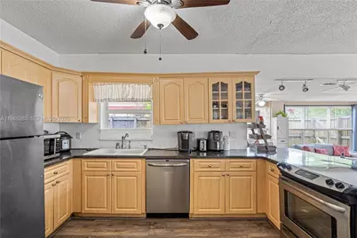 1482 NE 175th St, North Miami Beach, FL 33162 - Photo 13