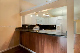 7821 SW 148th Ave, Miami, FL 33193 - Photo 11