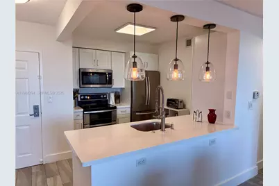 900 SW 8th St #1509, Miami, FL 33130 - Photo 9