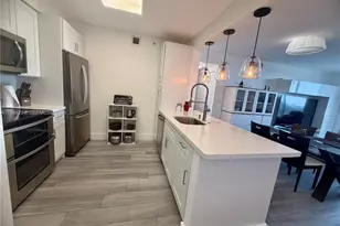 900 SW 8th St, Miami, FL 33130 - Photo 13