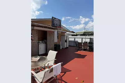 4347 E 9th Ct, Hialeah, FL 33013 - Photo 3