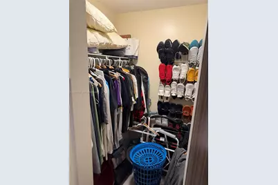 4347 E 9th Ct, Hialeah, FL 33013 - Photo 15