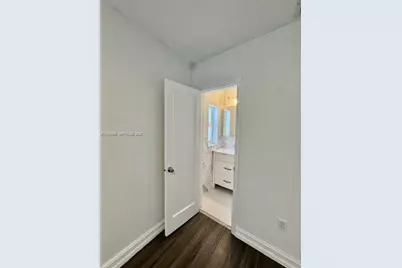 1128 SW 21st Ave, Miami, FL 33135 - Photo 21