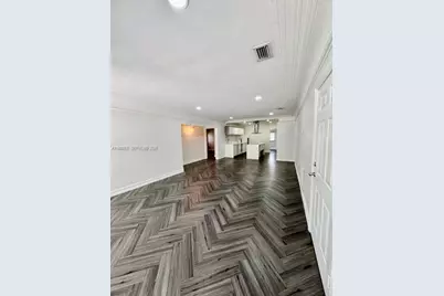 1128 SW 21st Ave, Miami, FL 33135 - Photo 5