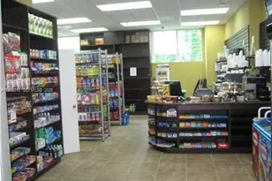 1900 N Bayshore Dr, Miami, FL 33132 - Photo 21