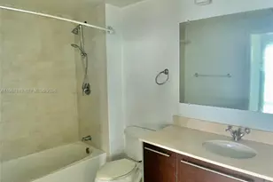 1900 N Bayshore Dr, Miami, FL 33132 - Photo 7