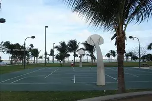 1900 N Bayshore Dr, Miami, FL 33132 - Photo 23