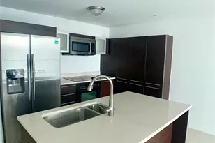 1900 N Bayshore Dr, Miami, FL 33132 - Photo 3