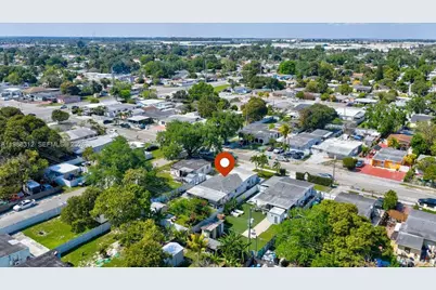 3140 NW 97th St, Miami, FL 33147 - Photo 35