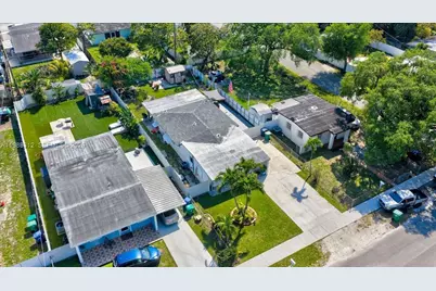 3140 NW 97th St, Miami, FL 33147 - Photo 31