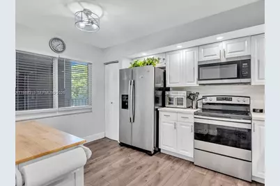 12500 SW 5th Ct #208M, Pembroke Pines, FL 33027 - Photo 5