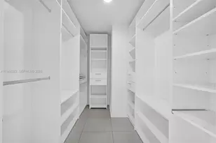 851 NE 1st Ave, Miami, FL 33132 - Photo 15