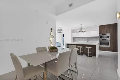 851 NE 1st Ave #2912, Miami, FL 33132 - Photo 23