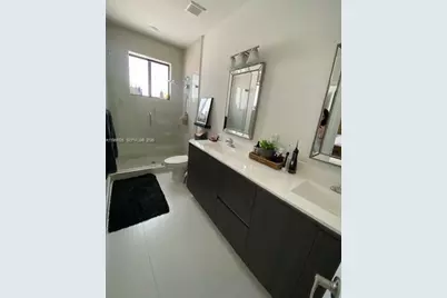 484 SW 91st Pl #484, Miami, FL 33174 - Photo 9