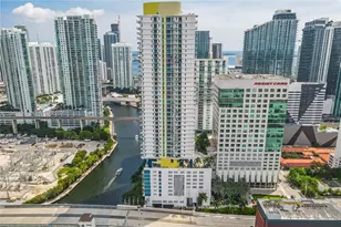 185 SW 7th St, Miami, FL 33130 - Photo 11