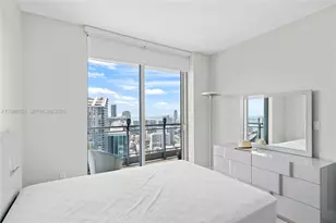 92 SW 3rd St, Miami, FL 33130 - Photo 25