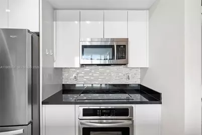 92 SW 3rd St #4702, Miami, FL 33130 - Photo 15