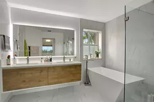 1653 Winterberry Ln, Weston, FL 33327 - Photo 7
