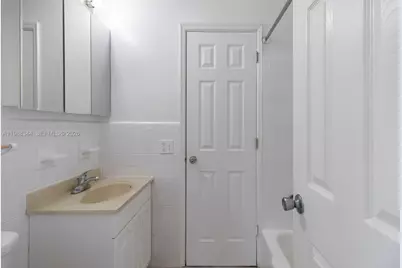 2323 SE 18th St #1, Fort Lauderdale, FL 33316 - Photo 15