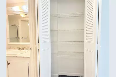 1300 NE Miami Gardens Dr #804E, Miami, FL 33179 - Photo 21