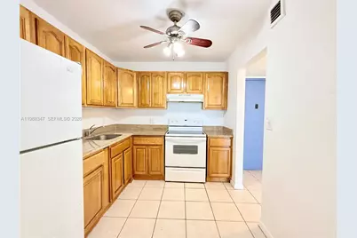 1300 NE Miami Gardens Dr #804E, Miami, FL 33179 - Photo 9