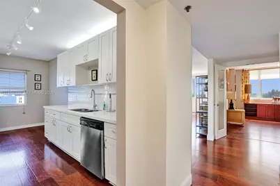 4001 Hillcrest Dr #817, Hollywood, FL 33021 - Photo 1
