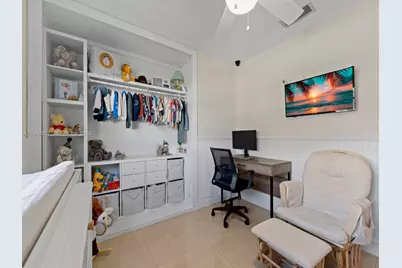 8530 NW 179th St, Hialeah, FL 33015 - Photo 19