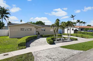 8530 NW 179th St, Hialeah, FL 33015 - Photo 1