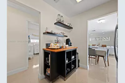 8530 NW 179th St, Hialeah, FL 33015 - Photo 17